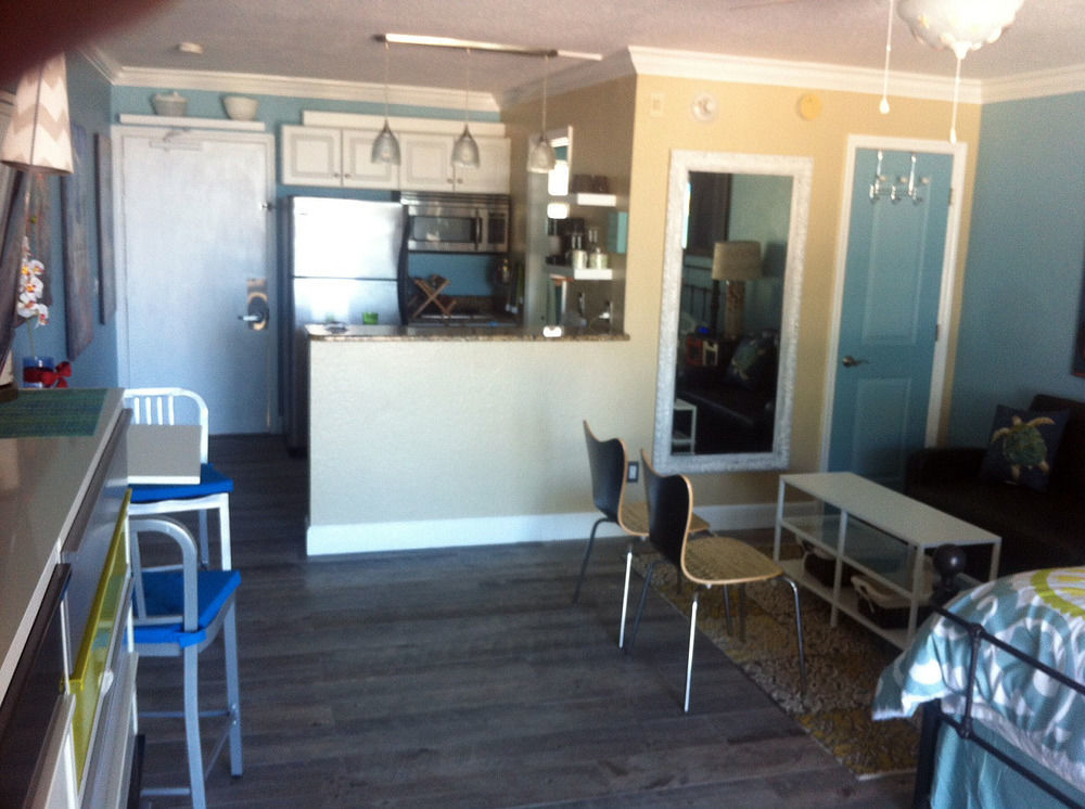 Club Bamboo South - Bradenton Beach Extérieur photo